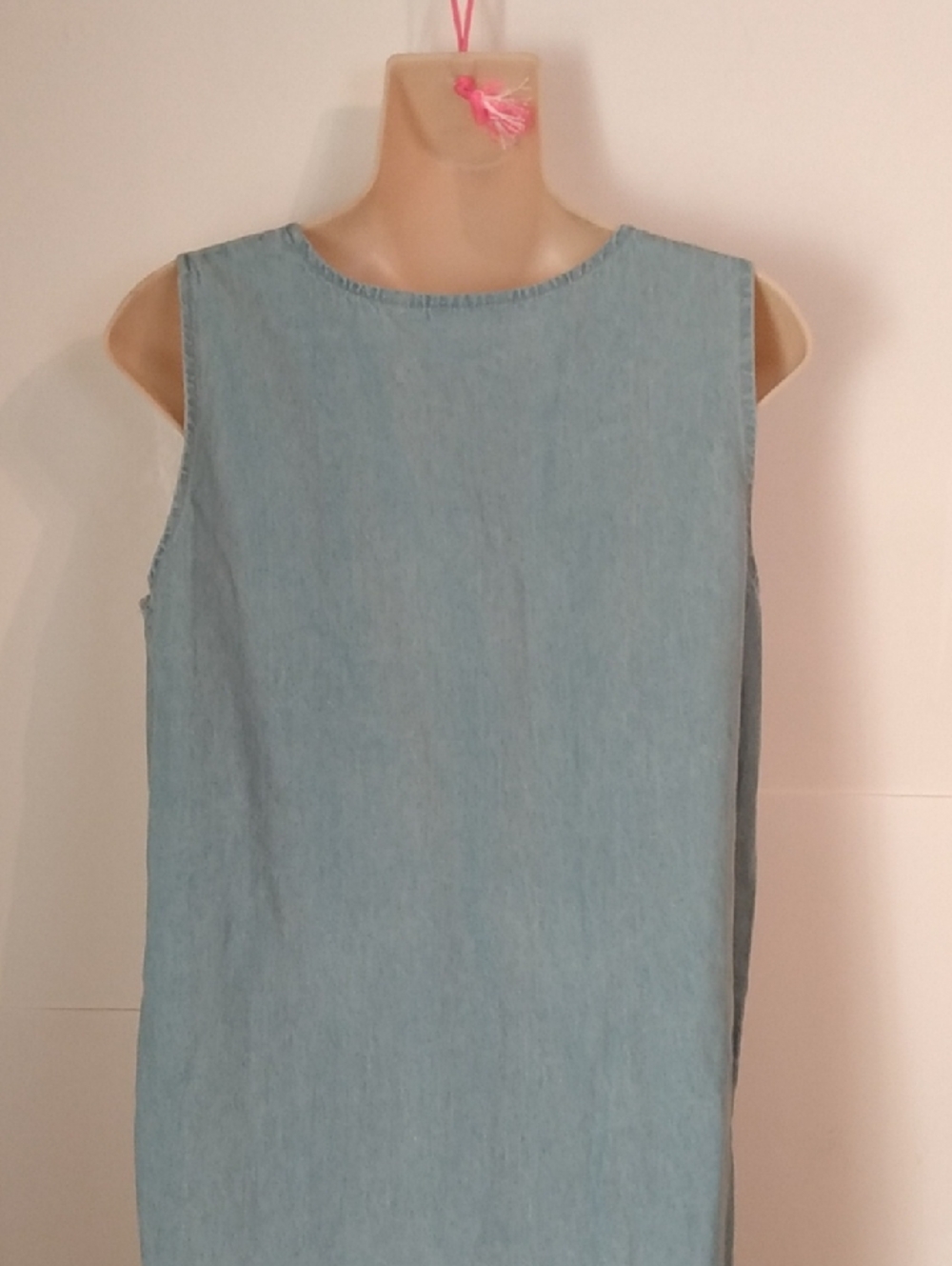 Vtg Trad Wife Modest Jeans Long Dress Embroidered Daffodils Natural Fiber - Picture 4 of 8